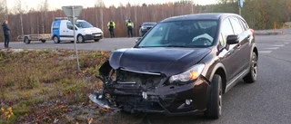 Sidokrock i korsning på Norra ringen – omfattande plåtskador