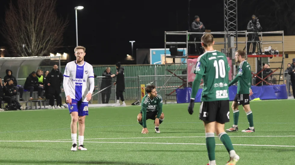 Emil Özkan skapade flera fina lägen i den första halvleken.