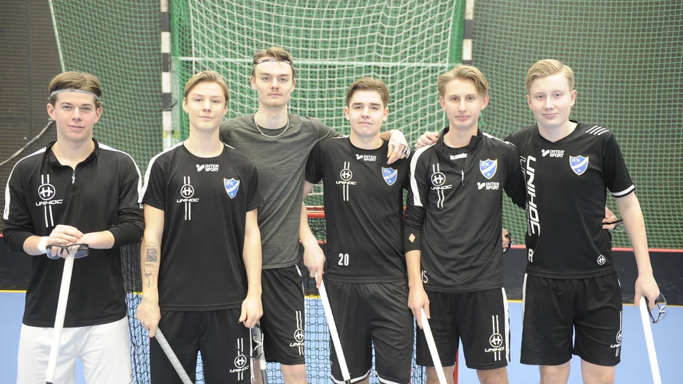 De sju Gnestafostrade distriktslagsspelarna Noah Larsson,  Fabian Nygren, Gabriel Marklund, Vilgot Johnson, Malte Söderström och Pontus Hjelm.