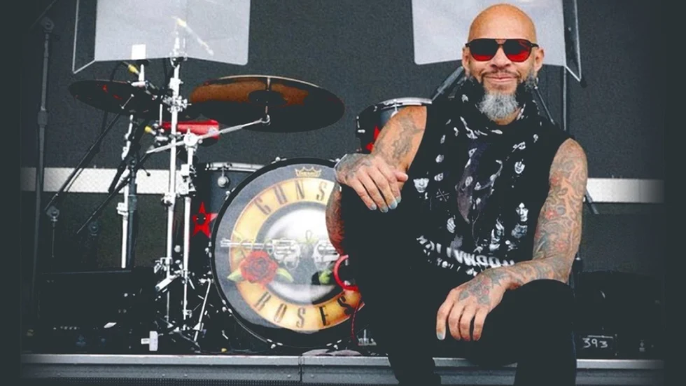 Guns N' Roses-trummisen Frank Ferrer har plötsligt tre inbokade event under sitt Uppsalabesök.