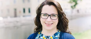 Sofia, 43, skildrar kvinnors utmaningar: "Skriver på en julroman"