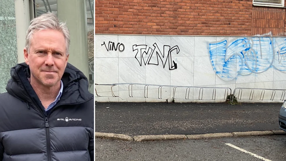 Anders Ekman, stadsmiljöchef, säger att kommunens egen personal tar hand om mycket av klottersaneringen, vilket sparar pengar.