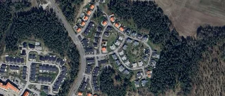 117 kvadratmeter stort hus i Steningehöjden sålt för 4 920 000 kronor
