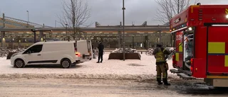 Bilbrand vid centralstationen: "Kaotiskt"