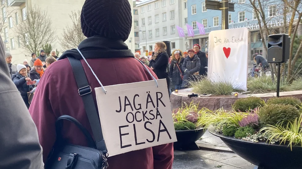 Kanske borde vi varit med? Manifestationen Jag är Elsa vid Stadshuset i december.