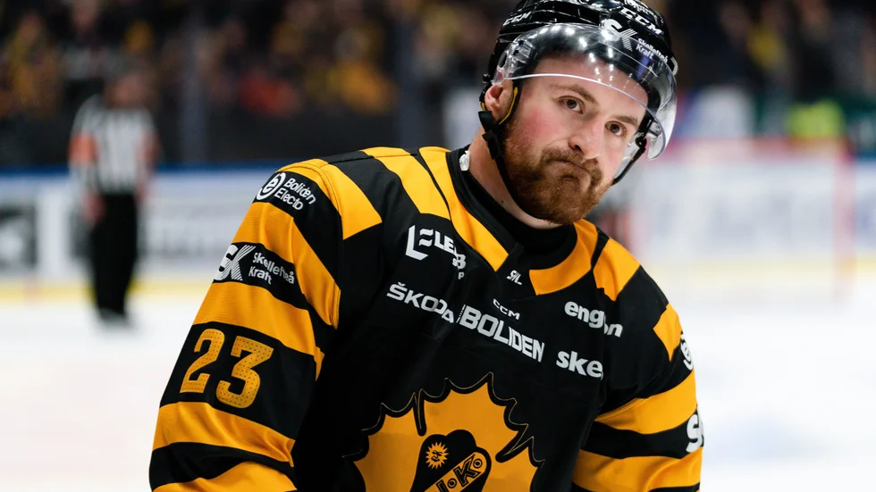 Adam Mascherin har brutit sitt kontrakt i Italien.