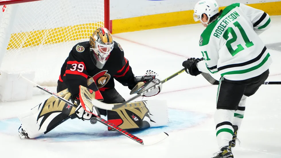 Ottawas målvakt Magnus Hellberg hyllades för sin insats mot Dallas.