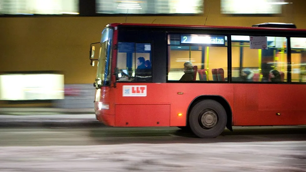SABOTAGE. Fem av lokaltrafikens bussar har fått grus i maskineriet!