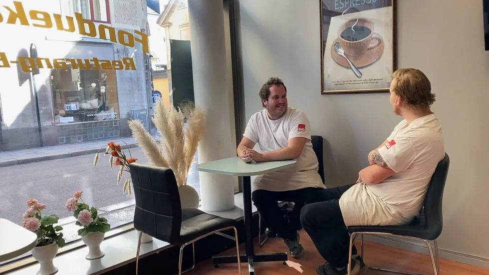 Renoveringen av nedervåningen som ska bli fonduerestaurangen är i full gång och hoppas vara klar inför sommaren.