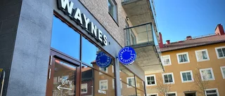 Därför stänger Waynes Coffee i Enköping 