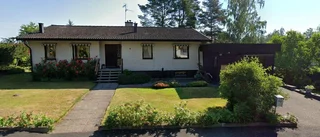 Nya ägare till 70-talshus i Åtvidaberg - prislappen: 1 480 000 kronor