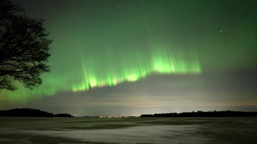 Klart väder gjorde att måndagens ljusfenomen syntes starkt.