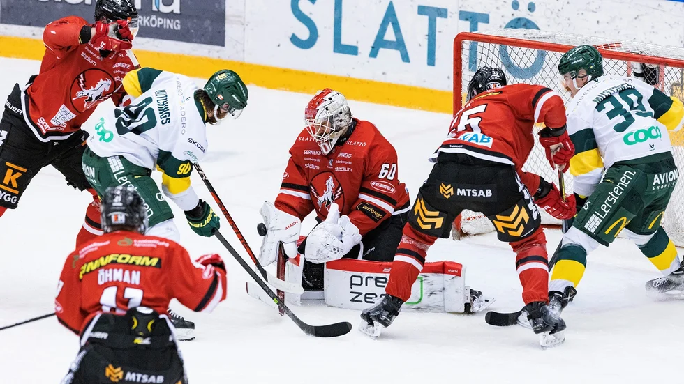 Vita Hästen och Björklöven bjöd på en rejäl kubbning.