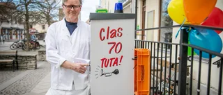 Bagar-Clas fyllde 70 – bjöd alla sina gäster på tårta