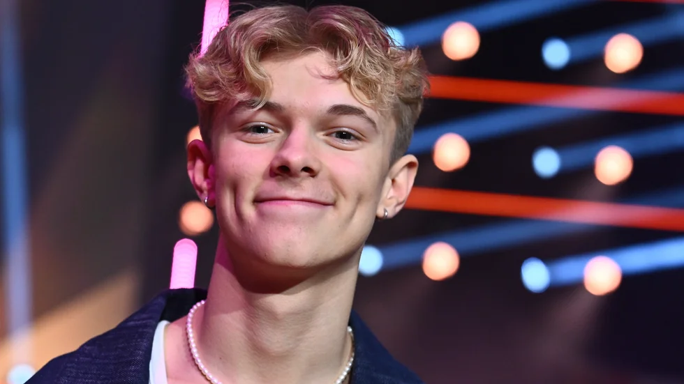 Theoz vid torsdagens repetitioner inför Melodifestivalens semifinal.
