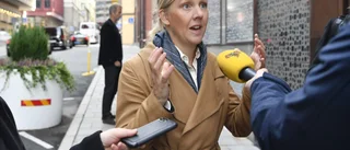 Ge Karolina Skog en ny chans att lägga bättre förslag