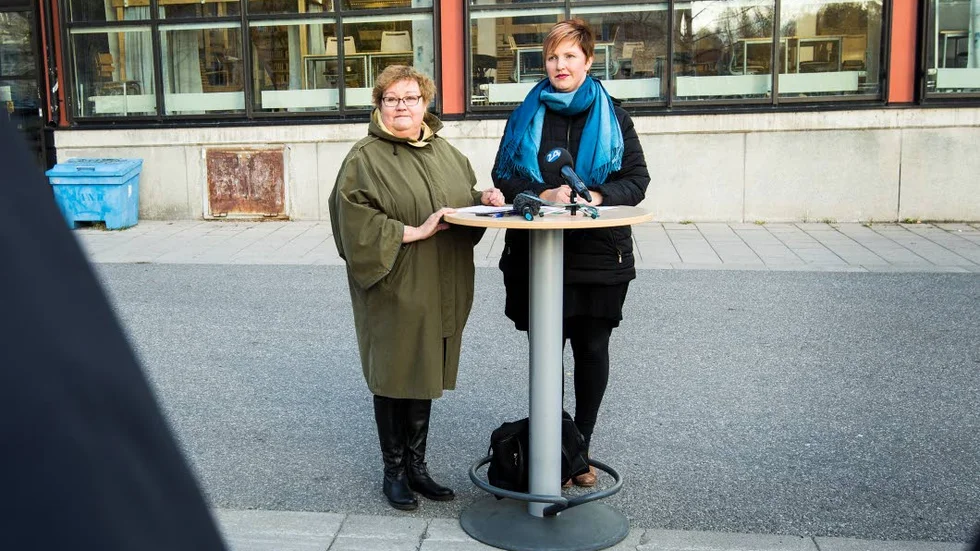 Skolsatsning. Yvonne Stålnacke kommunalråd och Carina Sammeli, ordförande i barn- och utbildningsnämnden, berättade att S kommer att rösta nej till en folkomröstning i skolfrågan.