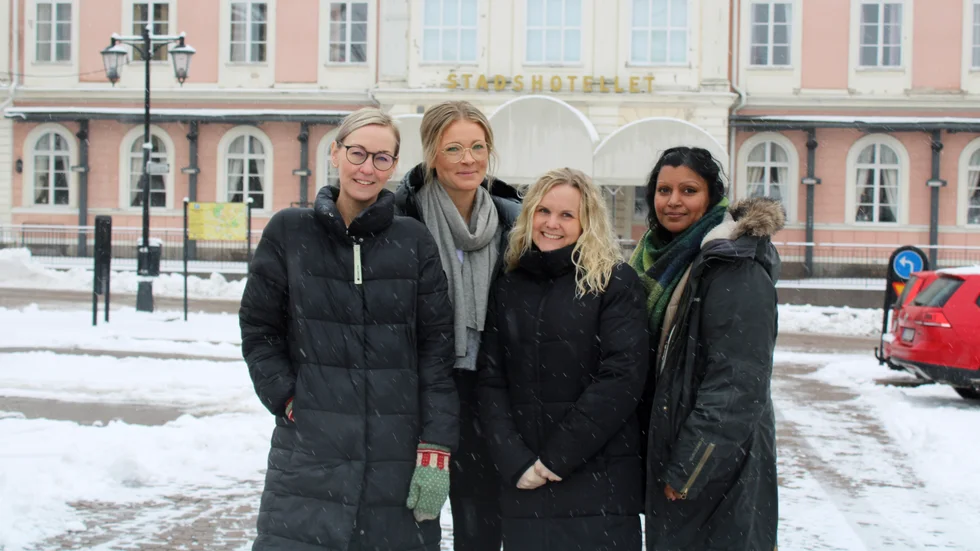 Camilla Sand, Melina Franzén, Martina Andersson och Clara Johansson utgör knappt hälften av Vimmerby Handels styrelse och tillsammans vill de utveckla och förbättra handeln i Vimmerby. "Vi har en bra mix med högt till tak, alla törs säga vad de tycker", säger Martina Andersson.