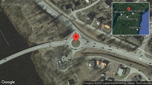 Långsamt fordon på vägen stör trafiken