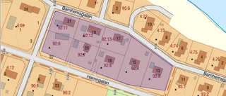 Vattnet stängs av på flera adresser i Kåge efter läcka • Uppmaningen: ”Tappa upp vatten”