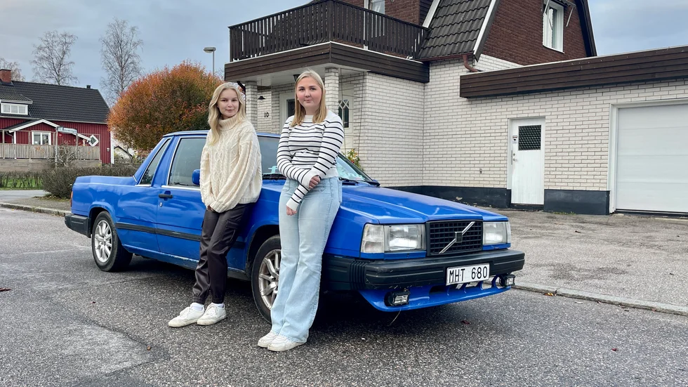Tuva Löwencrona och Julia Eliasson hade gärna sett en högre tillåten hastighet för A-traktorer. 