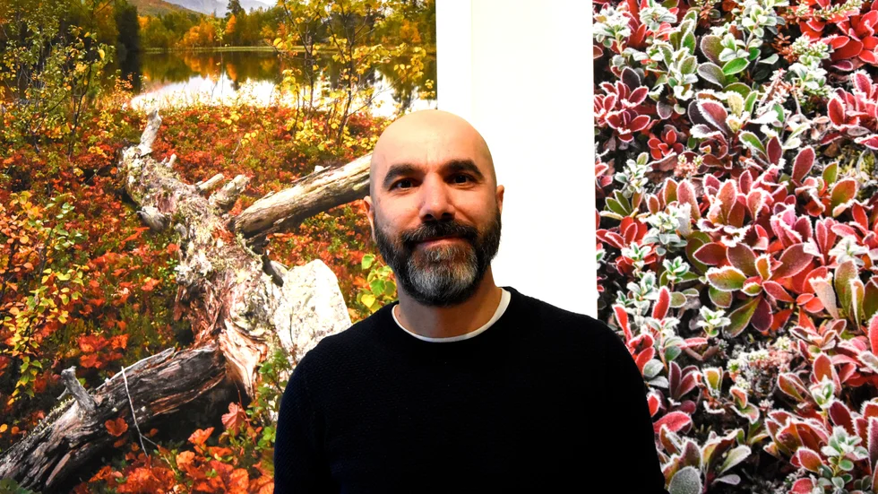 Landskapsfotografen Serkan Günes från Istanbul föll i trans över det nordiska ljuset. Sedan sju år tillbaka bor han i Gällivare. "Det bästa jag gjort var att flytta till Norrbotten", säger han.