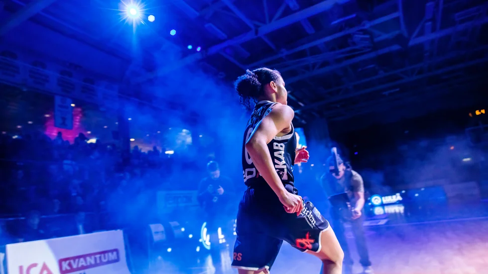 Efter tre SM-guld på fem säsonger tackar Felicia Ponturo för sig i Luleå Basket. Men vad hon ska göra i framtiden har hon inte bestämt.