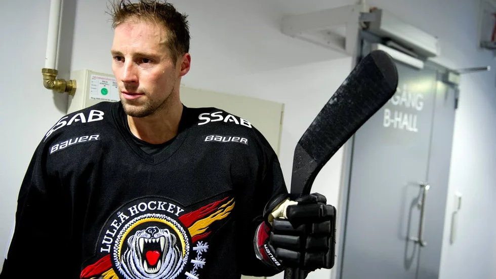 Chris Abbott klev av gårdagens träning och nu står det klart att han inte kommer till spel mot Örebro.