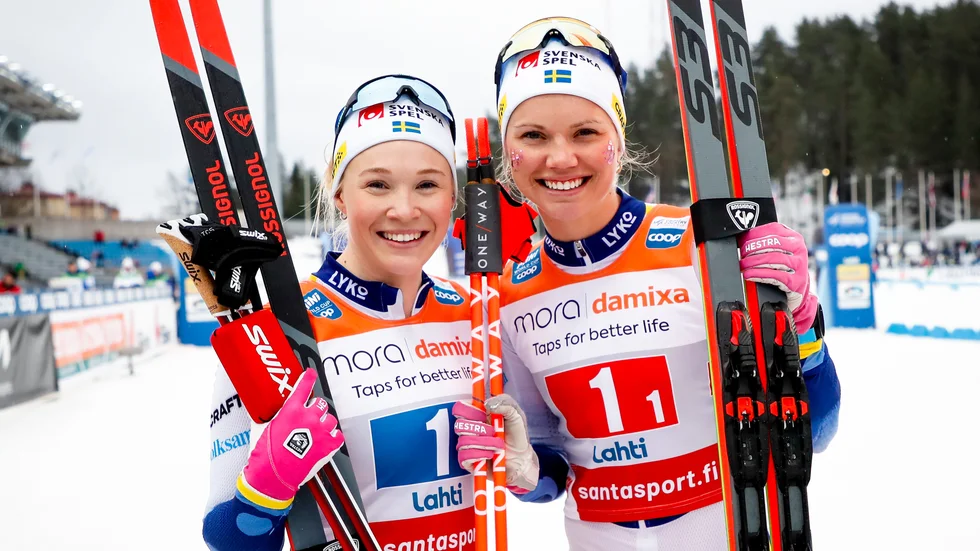Jonna Sundling och Emma Ribom vann teamsprinten i Lahtis.