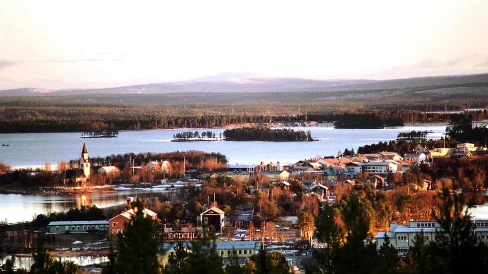 Att flytta till en glesbygdskommun som Arjeplog ska kunna ge nedskrivna studielån, enligt ett förslag. Arkivbild.