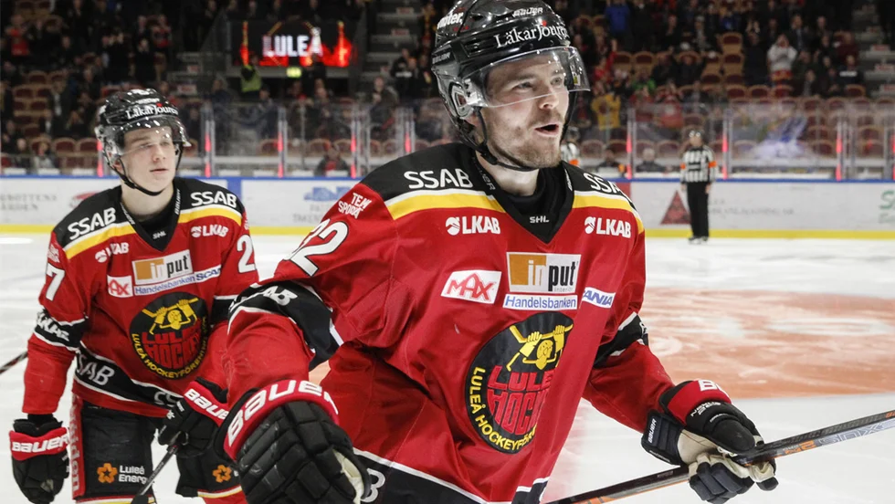 Det blir fortsatt spel i Luleå Hockey för Oscar Engsund.