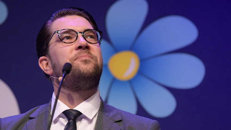 "Jimmie Åkessons agerande är helt främmande för oss vanliga svenskar och ett svårslaget bottenrekord", skriver Leif Björkén.