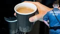 Dramat i stadshuset: Man attackerade vakt med stulet kaffe 