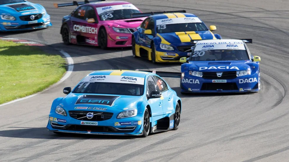 In i stan. Nästa år kan förarna i STCC få slåss om pallplatser mitt inne i Örebro.
