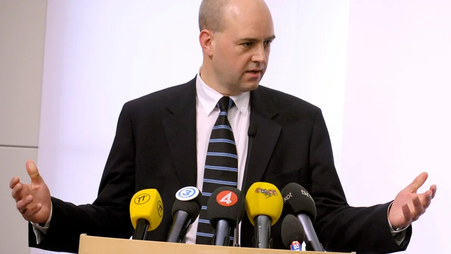 STOCKHOLM 2007-11-01

Statsminister Fredrik Reinfeldt vid presskonferensen efter riksdagens frågestund på torsdagen. De flesta av frågorna från oppositionen och journalisterna gällde statssekreterare Ulrica Schenströms krogkväll med en TV4 reporter. 

Foto: Janerik Henriksson / SCANPIX / Kod 10010