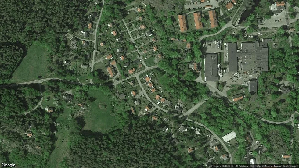 Området kring Ravinvägen 12