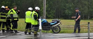 Vattenplaning på E 4 - föraren skadades