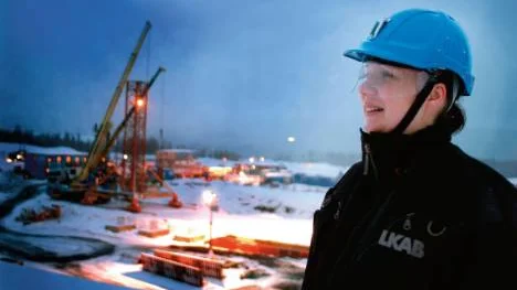 Elena Ström, projektledare i LKAB, har en vision om att omvandla elevhemsområdet till ett vackert rekreationsområde.FOTO: LKAB