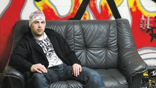 Henry Sundqvist tar det coolt. Han tränar inte särskilt mycket – men tillhör ändå sverigeeliten i sin sport. ”Det sitter väl i kroppen”, säger han. Foto: GÖRAN STRÖM