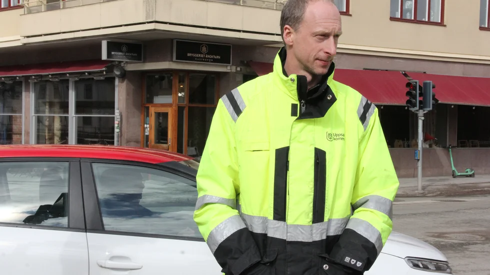 Vid korsningen vid Islandsbron i centrala Uppsala har det krävts lagningar flera gånger i år. 