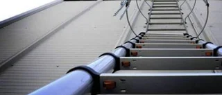 Tjuv firade sig ner 14 meter - stal elektronikvaraor