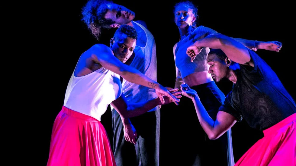 Somos Dance Company med föreställningen ”Trans[e]ición”.
