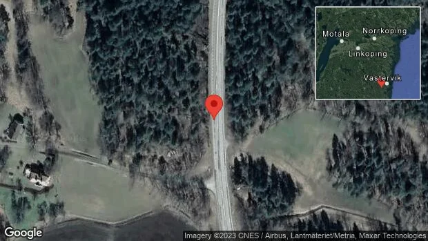 Fallna träd skapar problem i trafiken