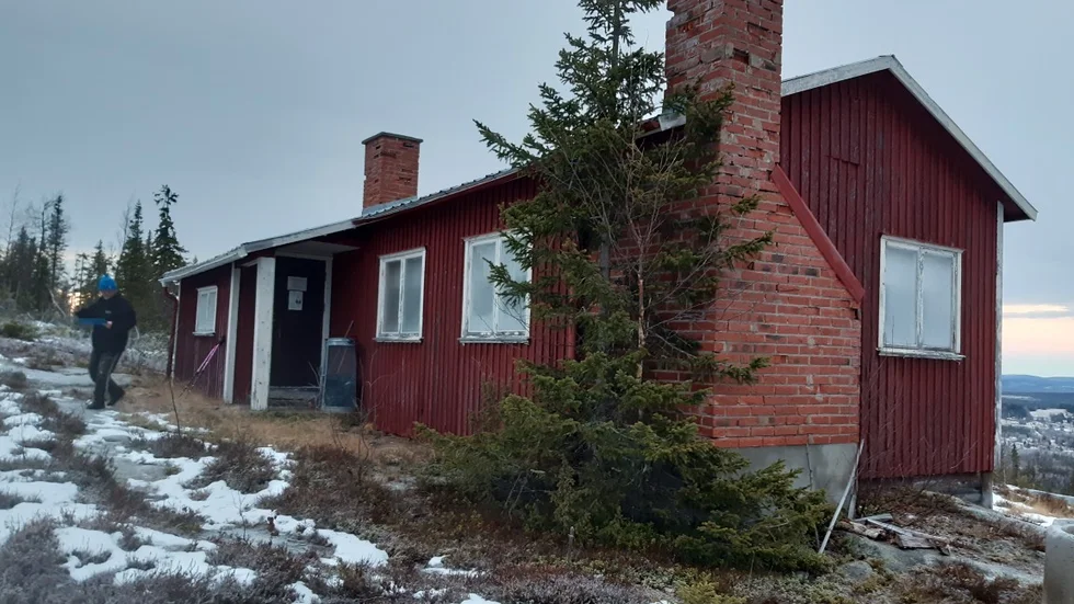 Att fixa till skorstenarna i toppstugan blir en viktig del i renoveringen.
