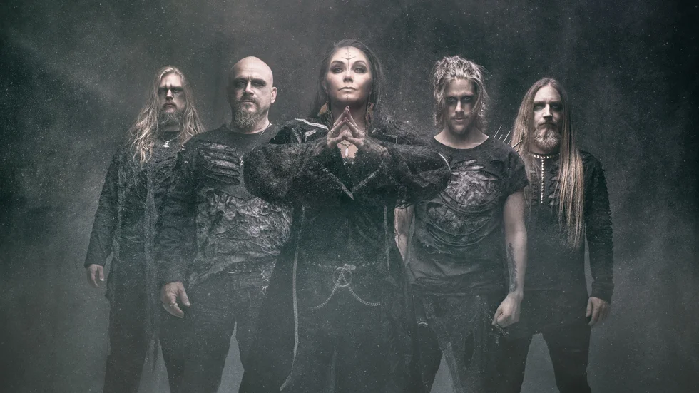 Det symfoniska metalbandet Hexed är ett av banden som inviger Spikklubben 3 mars.