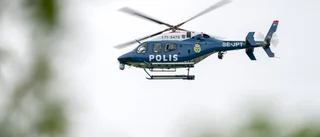 Biljakt i centrala Uppsala • Polishelikopter och prejad bil