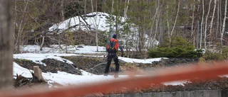 Person hittad död – bil körde ner i gruvhål