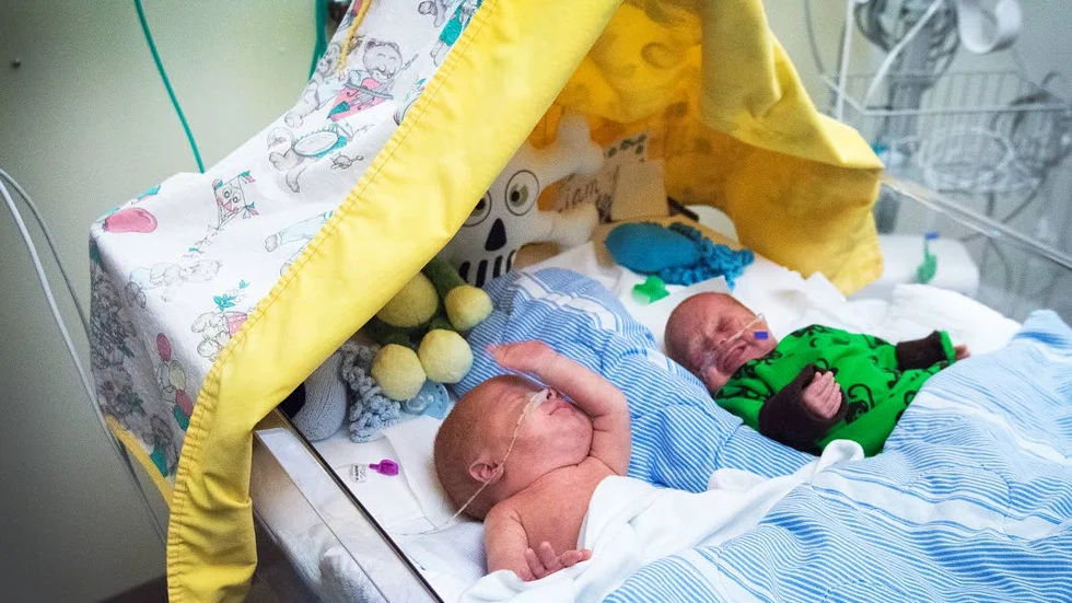 NYFÖDDA. Barnen på neonatalavdelningen vid Sunderby sjukhus kommer inte att behöva vara hungriga. Bröstmjölksdonatorerna strömmar till.