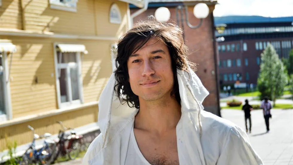 Kristian Anttila är ute på en liten turné i Norrbotten, "jag uppskattar verkligen att spela här", säger han.
