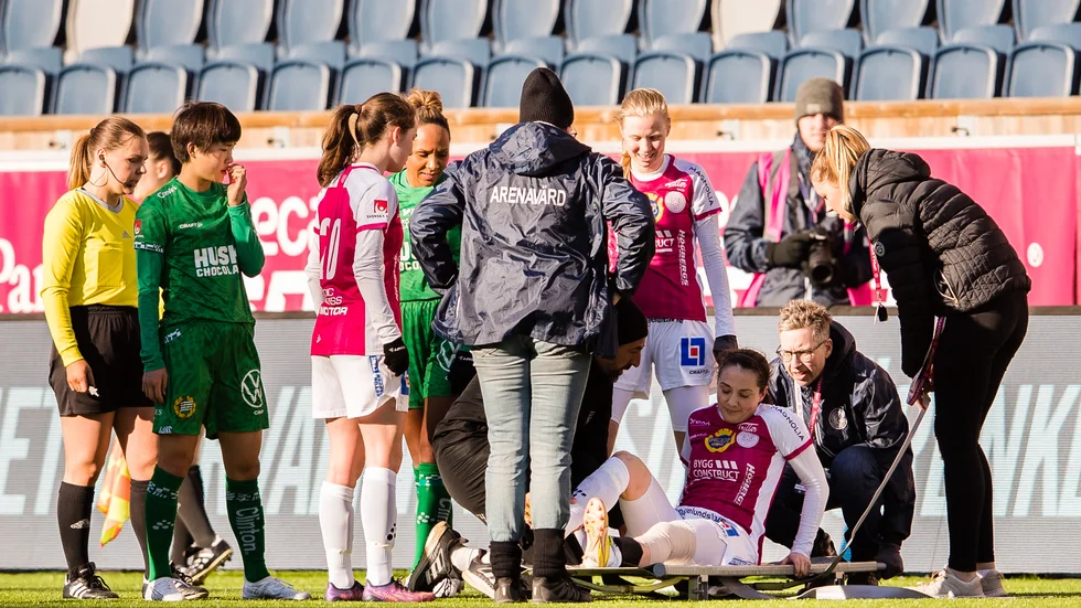 Helén Eke skadade korsbandet mot Hammarby.